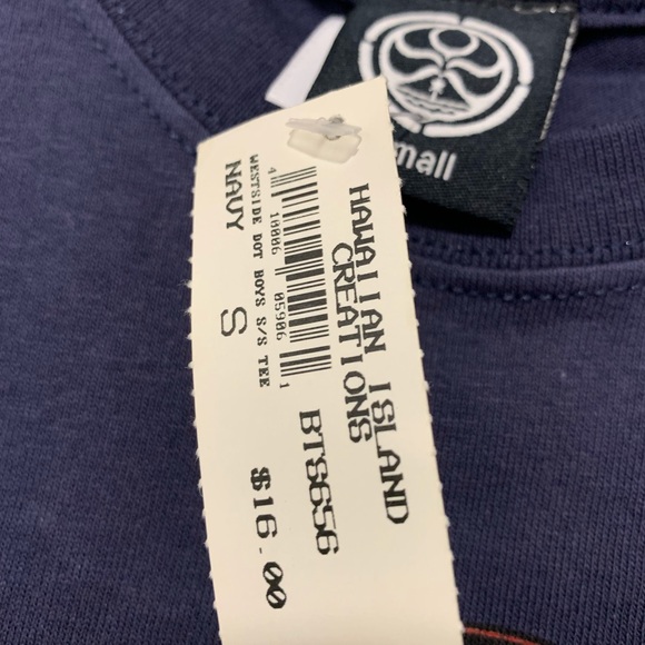 Hawaiian Island Creations boys tshirt size small - Picture 6 of 6